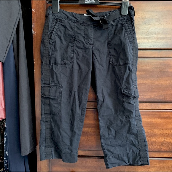 WHITE HOUSE BLACK MARKET - Cargo Capris - Picture 1 of 11